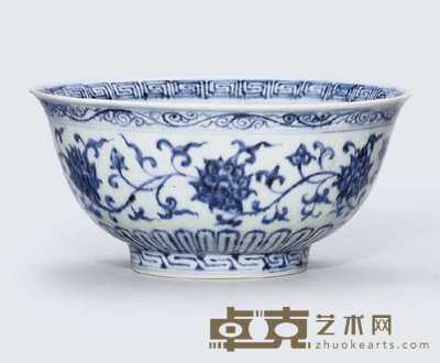 XUANDE (1426-35) AN EARLY MING BLUE AND WHITE BOWL 
